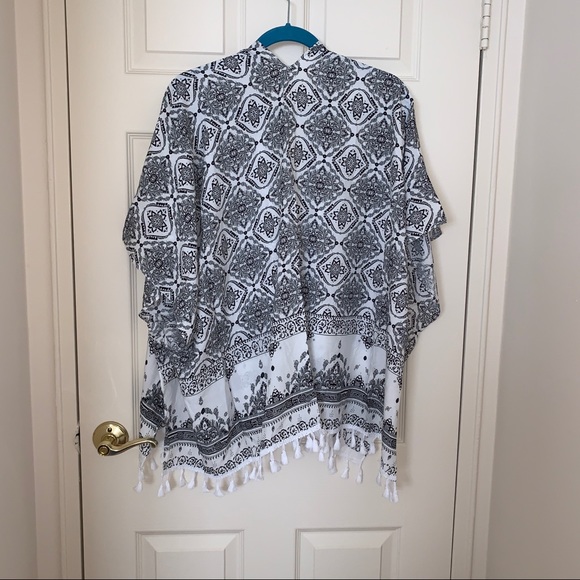 Cover-Up - Picture 2 of 3